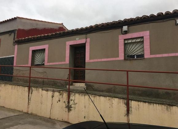 Foto 2 de Venta de casa en Centro - Puertollano de 4 habitaciones con aire acondicionado