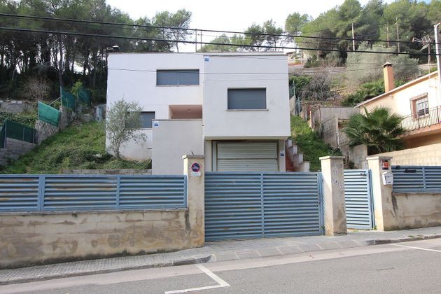 Foto 1 de Casa en venda a Mas Trader-Corral D’En Tort-Corral D’En Cona de 3 habitacions amb terrassa i garatge