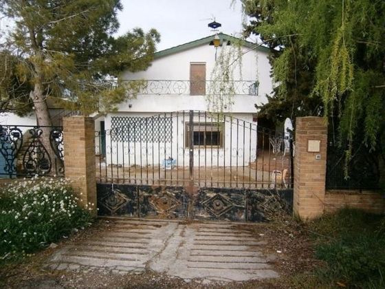Foto 1 de Casa en venda a San Mateo de Gállego de 3 habitacions i 278 m²