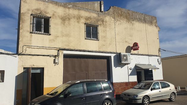 Foto 1 de Casa en venda a Cabezas de San Juan (Las) de 3 habitacions amb terrassa