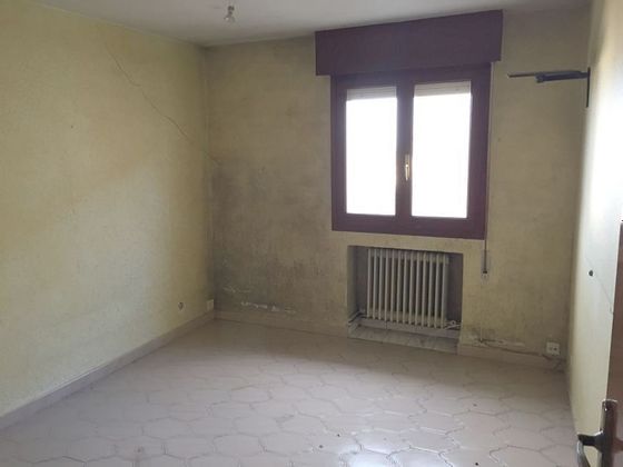 Foto 2 de Venta de piso en Funes de 2 habitaciones y 80 m²