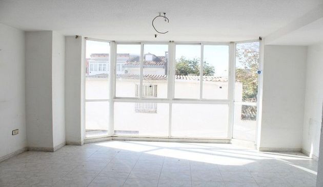 Foto 2 de Casa en venda a Miguel Esteban de 4 habitacions amb garatge