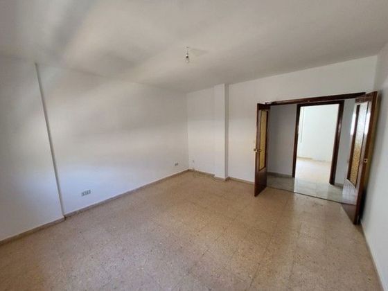 Foto 2 de Pis en venda a Villarrobledo de 4 habitacions i 106 m²