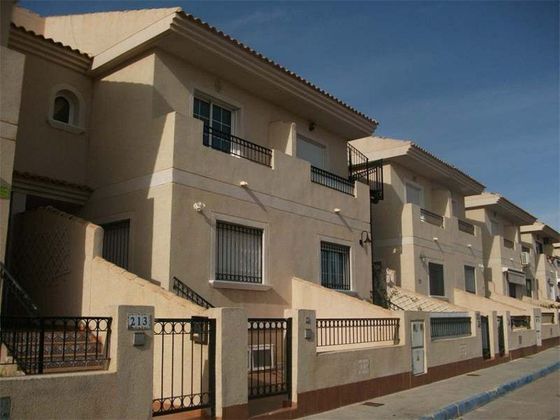 Foto 1 de Casa en venda a Los Peñascos-El Salero-Los Imbernones de 3 habitacions i 138 m²