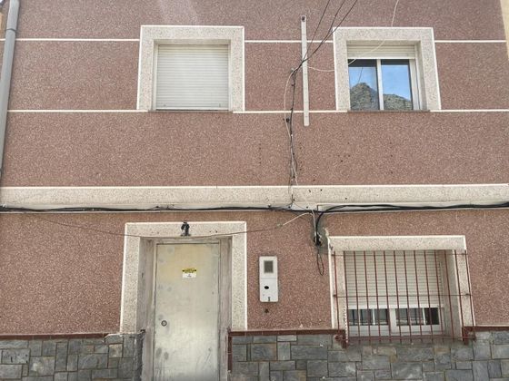 Foto 1 de Venta de casa en Orihuela ciudad de 3 habitaciones con balcón