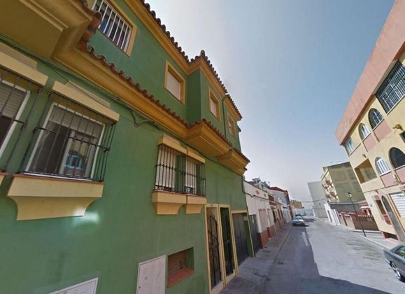 Foto 1 de Casa en venda a La Línea de la Concepción ciudad de 3 habitacions amb garatge