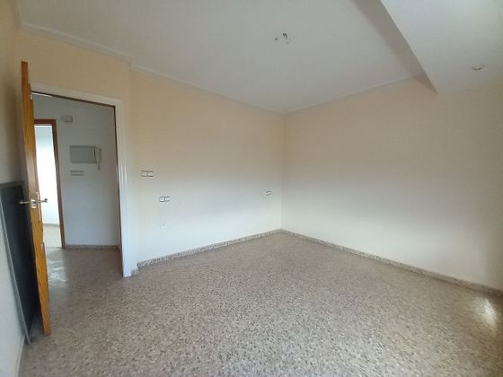 Foto 2 de Venta de piso en Alcúdia de Crespins (l´) de 3 habitaciones con terraza