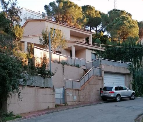 Foto 1 de Casa en venda a Canyelles - Montgoda de 3 habitacions amb terrassa i garatge