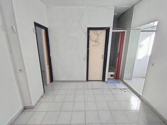 Foto 2 de Venta de piso en El Raval de 2 habitaciones y 31 m²