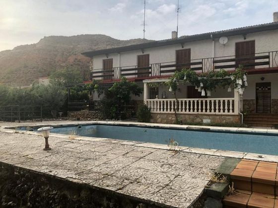 Foto 2 de Casa en venda a Romanones de 4 habitacions amb terrassa i piscina