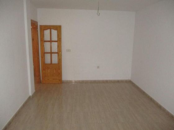 Foto 2 de Piso en venta en Ceutí de 3 habitaciones con garaje y ascensor