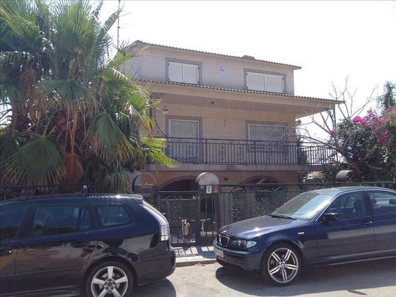 Foto 1 de Casa en venta en Pobla de Montornès, la de 4 habitaciones con terraza y garaje