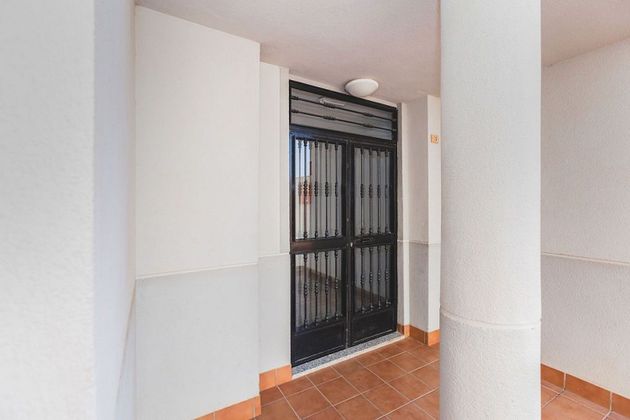 Foto 2 de Piso en venta en La Cañada-Costacabana-Loma Cabrera-El Alquián de 2 habitaciones con ascensor