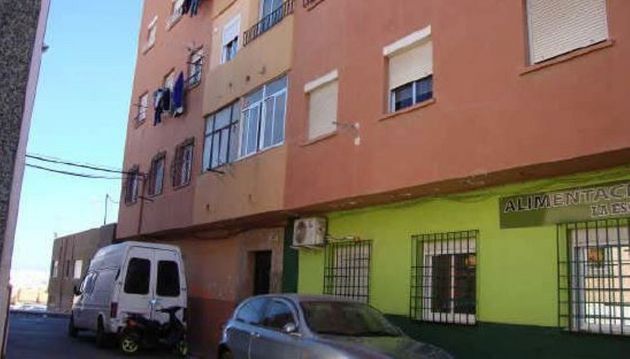 Foto 1 de Pis en venda a Piedras Redondas – Torrecárdenas de 1 habitació i 59 m²