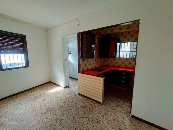 Foto 2 de Casa en venta en Puebla de Cazalla (La) de 4 habitaciones y 92 m²