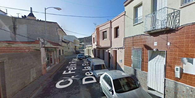 Foto 2 de Venta de casa en Benferri de 3 habitaciones con terraza y garaje