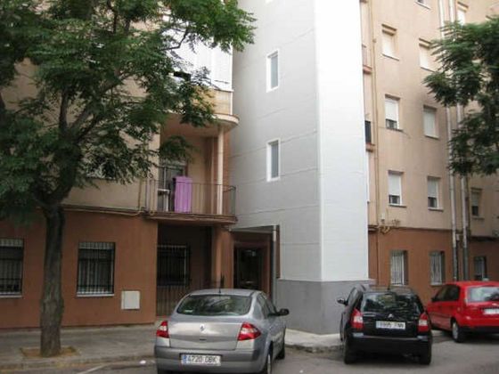 Foto 1 de Piso en venta en Espronceda - Campoamor - Santa Pau de 3 habitaciones con ascensor