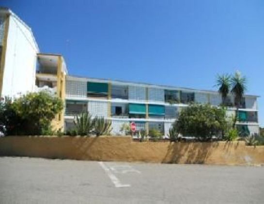 Foto 1 de Pis en venda a Santa María de Llorell de 1 habitació amb terrassa i piscina