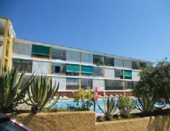 Foto 2 de Piso en venta en Santa María de Llorell de 1 habitación con terraza y piscina
