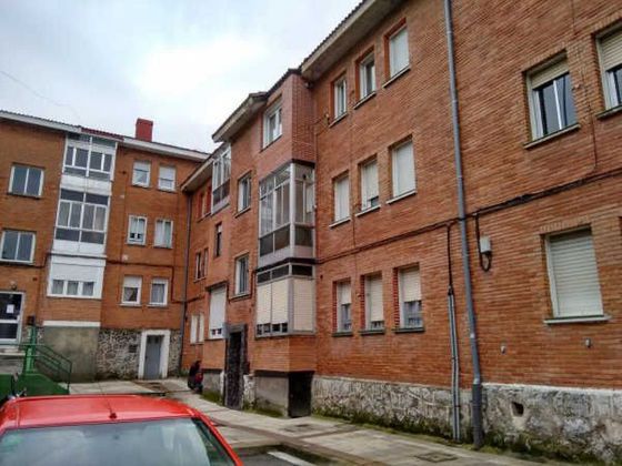 Foto 2 de Venta de piso en Valle de Trápaga-Trapagaran de 2 habitaciones y 58 m²