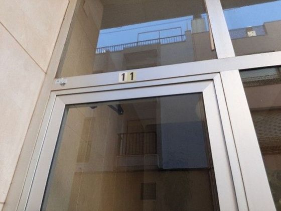 Foto 2 de Pis en venda a Centro - Alcanar de 3 habitacions amb balcó i ascensor