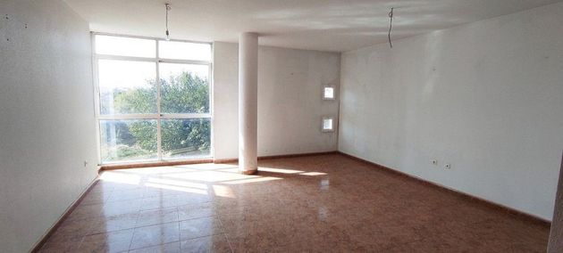 Foto 2 de Venta de piso en Barriomar de 3 habitaciones con ascensor