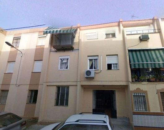 Foto 2 de Venta de piso en Palacios y Villafranca (Los) de 2 habitaciones con aire acondicionado