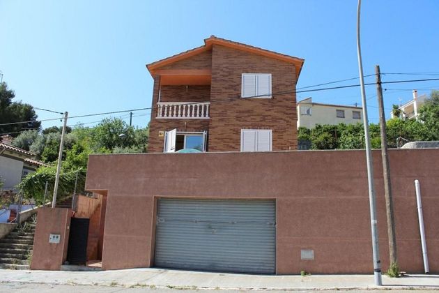Foto 1 de Casa en venta en Costa Cunit - Els Jardins - Els  Rosers de 3 habitaciones con terraza y garaje