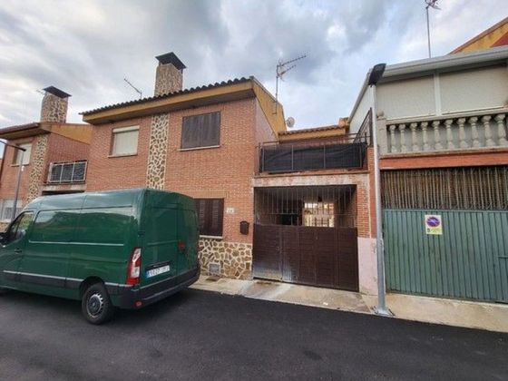 Foto 1 de Casa en venta en Santa Olalla de 3 habitaciones con terraza y garaje