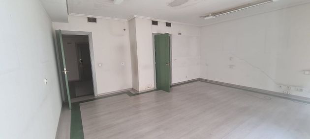 Foto 2 de Piso en venta en Centro - Ponferrada de 3 habitaciones con ascensor