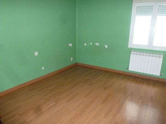 Foto 2 de Venta de piso en Miranda de Ebro de 3 habitaciones y 77 m²