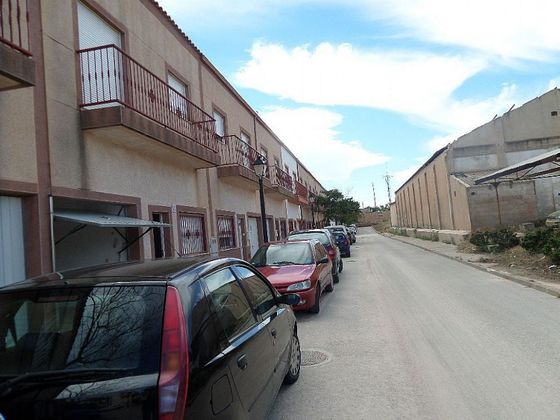 Foto 2 de Casa en venta en Villar del Arzobispo de 3 habitaciones con garaje