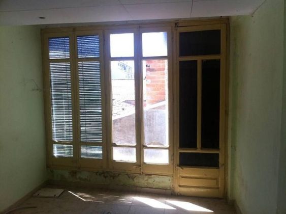 Foto 1 de Venta de casa en Borges Blanques, Les de 4 habitaciones con terraza y garaje