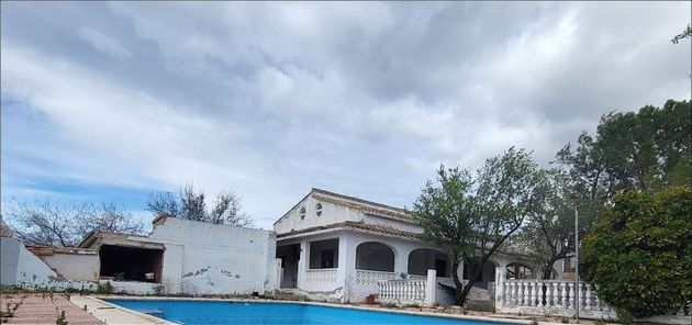 Foto 1 de Casa en venda a Catadau de 5 habitacions amb piscina