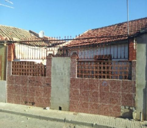 Foto 1 de Casa en venda a Carretera de Córdoba - Libertad de 4 habitacions i 120 m²