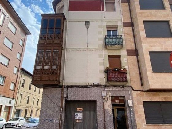 Foto 2 de Venta de piso en Miranda de Ebro de 3 habitaciones y 111 m²