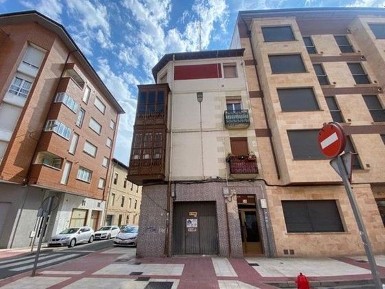 Foto 1 de Pis en venda a Miranda de Ebro de 3 habitacions i 111 m²
