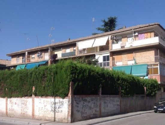Foto 1 de Pis en venda a Polígono Cartuja – La Paz de 3 habitacions i 91 m²