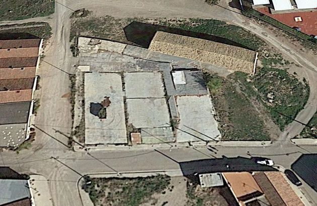 Foto 1 de Venta de terreno en Villanueva de Gállego de 484 m²