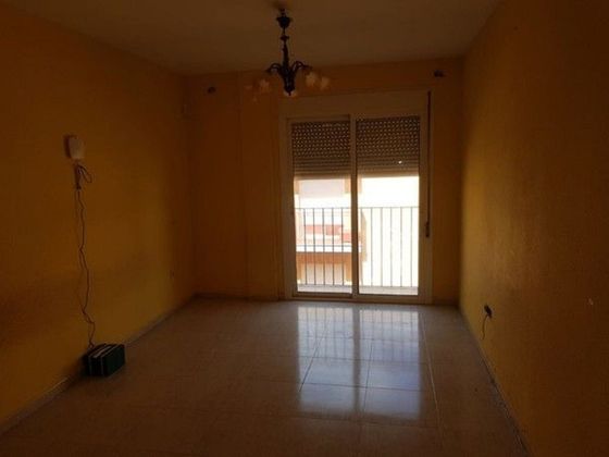 Foto 2 de Venta de piso en Roquetas Centro de 3 habitaciones con garaje y ascensor
