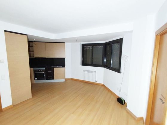 Foto 2 de Venta de piso en Sallent de 1 habitación y 43 m²
