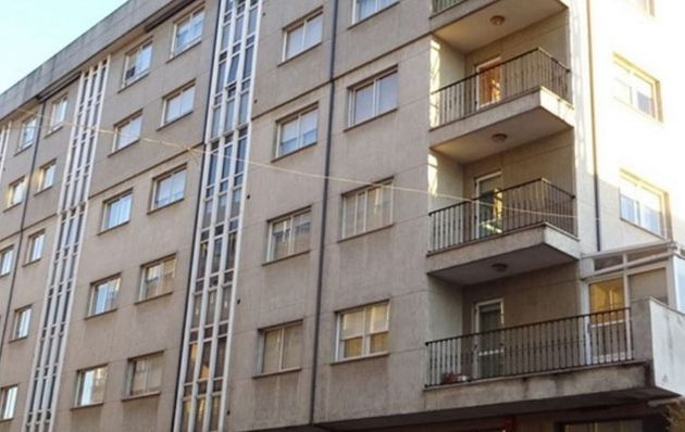 Foto 1 de Venta de piso en Monforte de Lemos de 3 habitaciones con ascensor