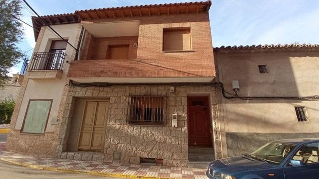 Foto 1 de Casa en venda a Puebla de Almoradiel (La) de 4 habitacions amb terrassa i garatge