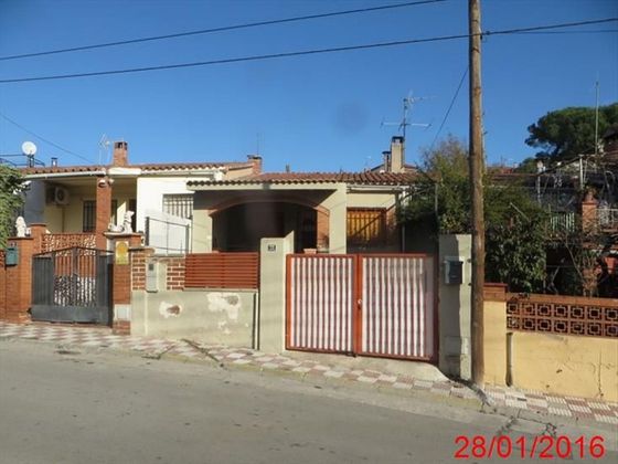 Foto 1 de Casa en venda a Esparreguera de 3 habitacions i 69 m²