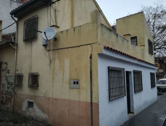 Foto 2 de Casa en venda a Polígono Cartuja – La Paz de 3 habitacions i 58 m²