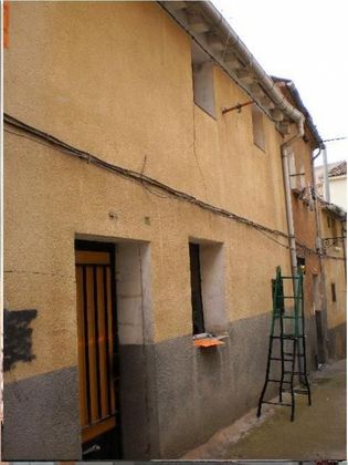 Foto 1 de Venta de casa en Calahorra de 3 habitaciones y 92 m²