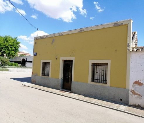 Foto 1 de Casa en venta en Valdepeñas de 3 habitaciones con garaje