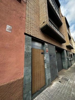 Foto 2 de Venta de casa en Eixample - Sant Oleguer de 3 habitaciones con terraza y garaje