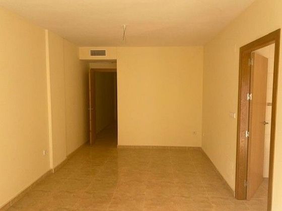 Foto 2 de Pis en venda a Bullas de 2 habitacions amb garatge i ascensor
