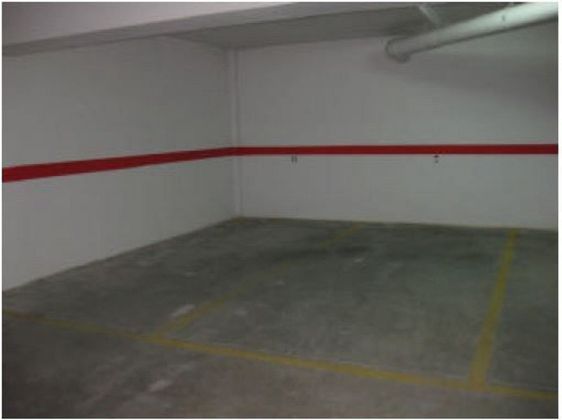 Foto 1 de Garatge en venda a La Creu Coberta de 158 m²